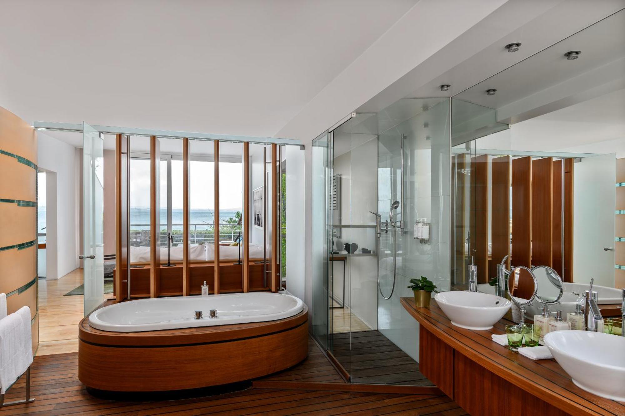 Hotel Palafitte Neuchatel